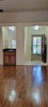 322 Breeze Park Dr-Unit -750-103 in Houston, TX - Building Photo - Building Photo