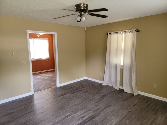 102 Joe Paul Dr in Orangeburg, SC - Building Photo - Building Photo