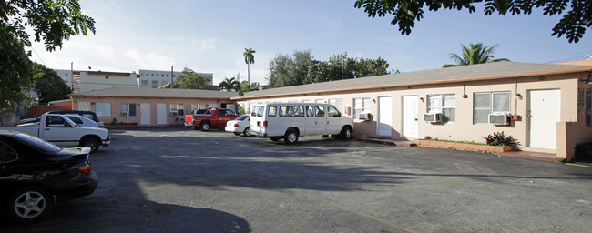 1450 SW 6th St in Miami, FL - Building Photo - Building Photo