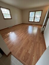 11837 W Diane Dr in Wauwatosa, WI - Building Photo - Building Photo