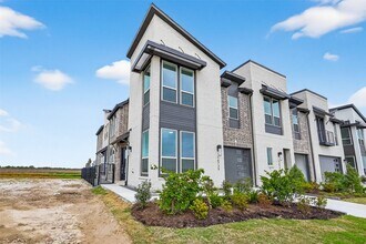 16739 Lake Austin St in Cypress, TX - Building Photo - Building Photo