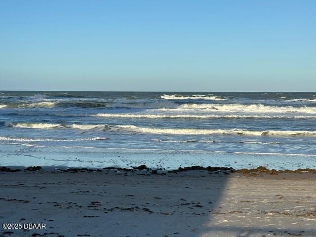 2727 N Atlantic Ave in Daytona Beach, FL - Foto de edificio - Building Photo