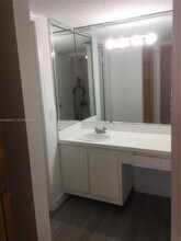 9229 SW 87th Ave in Miami, FL - Building Photo - Building Photo