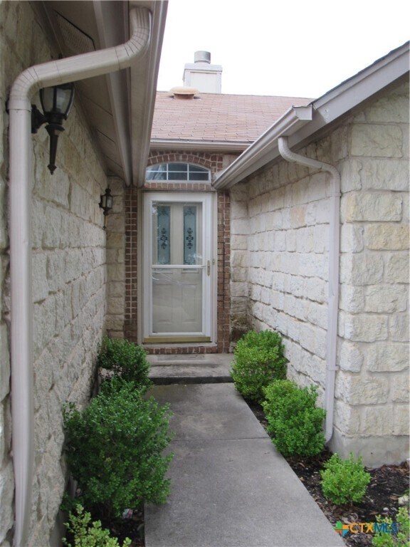 property at 4802 Shawn Dr