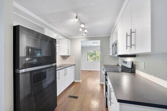 2879 SW 58th Ct in Fort Lauderdale, FL - Building Photo - Building Photo