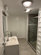 7 Church St, Unit Randy in Carver, MA - Foto de edificio - Building Photo