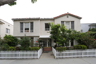 232 S Rexford Dr in Beverly Hills, CA - Building Photo - Building Photo