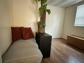 2426 S 19th St, Unit Onyx in Philadelphia, PA - Building Photo - Building Photo