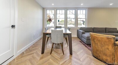 67 Maple Ave in Sea Cliff, NY - Building Photo - Building Photo