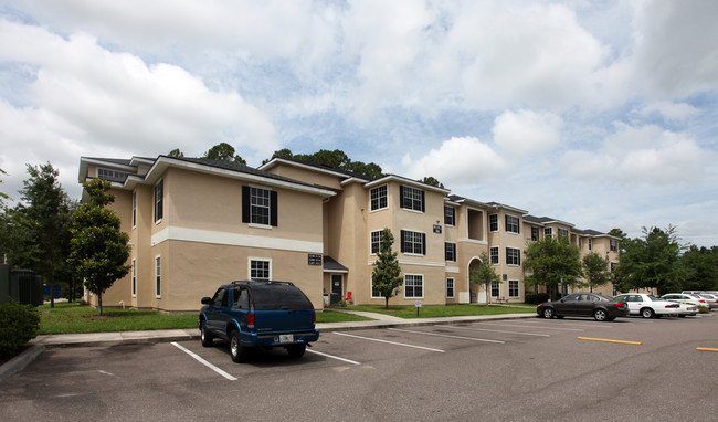 Meetinghouse at Collins Cove Senior Apartment in Jacksonville, FL - Building Photo - Building Photo