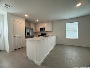 227 Ottawa Way in New Braunfels, TX - Building Photo - Building Photo
