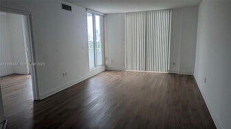 1401 SW 22nd St, Unit 1405 in Miami, FL - Building Photo