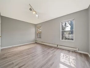 215-12 102nd Ave in Queens, NY - Building Photo - Building Photo