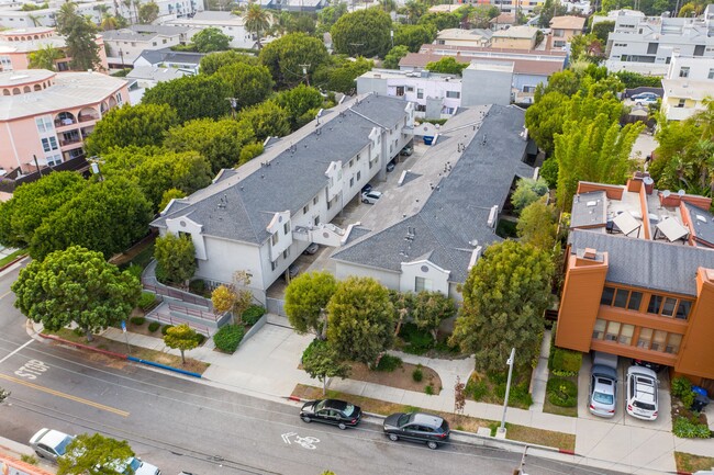 Pacific Apartments in Santa Monica, CA - Building Photo - Building Photo