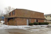 Building Photo - 140 Tennis Ctr Dr Apartments in Marietta, Ohio