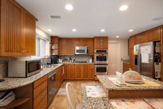 1286 Bates Ln in El Cajon, CA - Building Photo - Building Photo