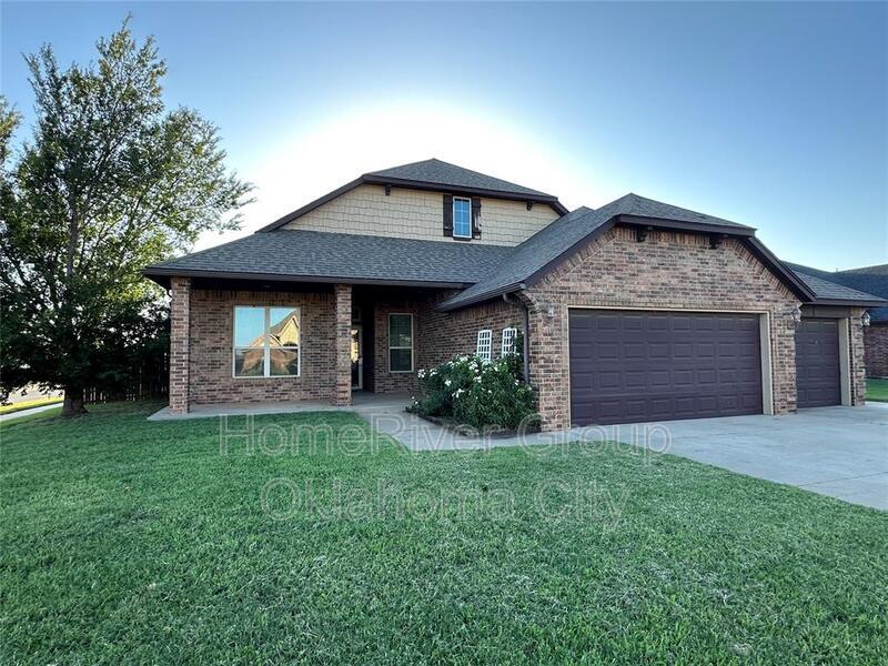 9209 Misty Ln in Oklahoma City, OK - Building Photo