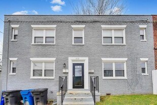 5031 H St SE in Washington, DC - Building Photo