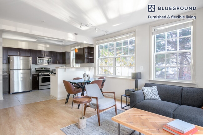 925 N Garfield St in Arlington, VA - Foto de edificio - Building Photo