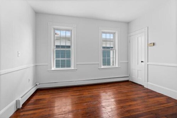 401 E 7th St, Unit 3 in Boston, MA - Building Photo - Building Photo