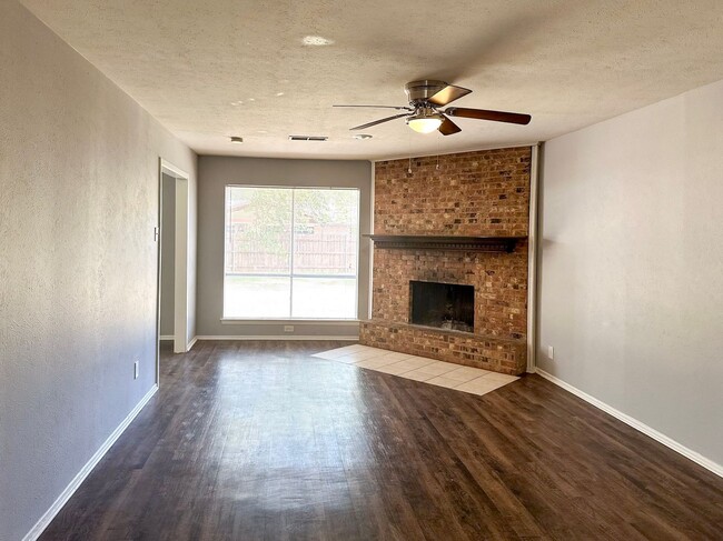 53391 Spanish Trail in Irving, TX - Building Photo - Building Photo