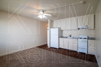 1028 N Commerce St in Stockton, CA - Building Photo - Building Photo