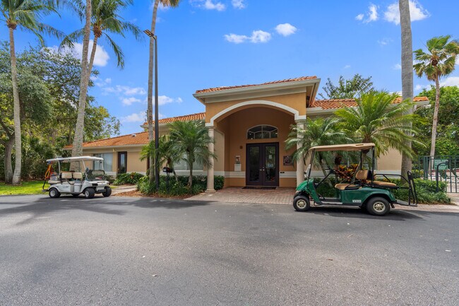 Palm Springs Apartments in Palm Springs, FL - Building Photo - Building Photo