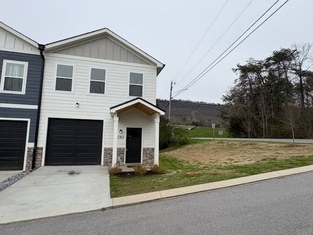 property at 5563 Stream Ln