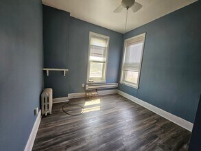4924-26 Parrish St in Philadelphia, PA - Foto de edificio - Building Photo