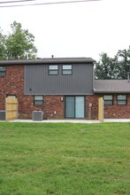 Dalehaven Estates in Evansville, IN - Building Photo - Building Photo