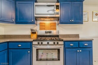 13D Dorado Dr in Morristown, NJ - Building Photo - Building Photo