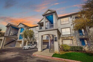 10505 S I-35 Frontage Rd in Austin, TX - Building Photo