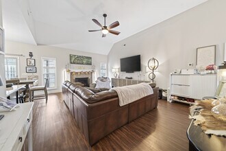 163 Gabriella Ct in Pleasant View, TN - Foto de edificio - Building Photo