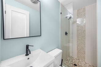 7199 Ward Rd in Parma, OH - Building Photo - Building Photo