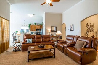 225 Glenview Dr in Aubrey, TX - Building Photo - Building Photo