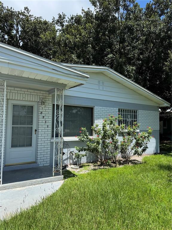property at 2711 W Heiter St