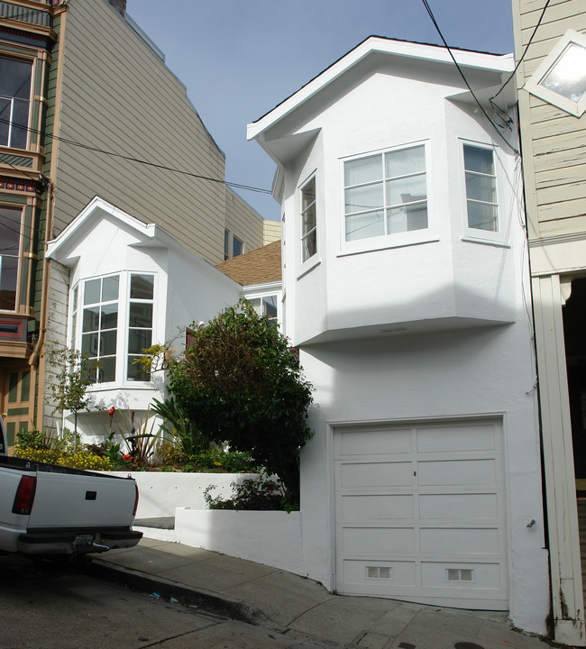 56 Lloyd St in San Francisco, CA - Foto de edificio