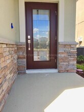 12076 Theme Alley in Orlando, FL - Building Photo - Building Photo