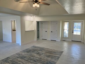 3221 Cove Hollow Ct in Norman, OK - Building Photo - Building Photo