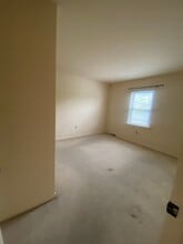 214 Mentzer Ave in New Holland, PA - Building Photo - Building Photo