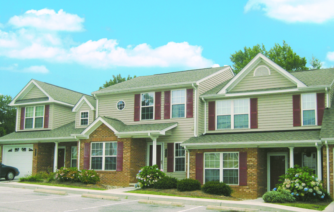 Heather Glen Apartments in Radford, VA - Building Photo