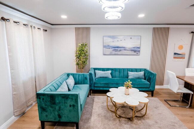 6168 Cumberland St in San Diego, CA - Building Photo - Building Photo