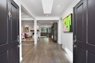 4303 Bonavita Dr in Los Angeles, CA - Building Photo - Building Photo