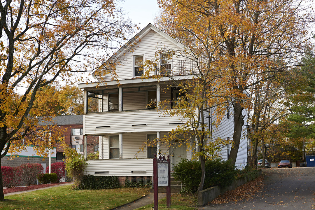 Washington Court in North Attleboro, MA - Building Photo