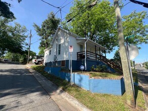 216 E Corporation St in Durham, NC - Building Photo - Building Photo