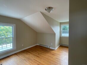 72 Crown St in Meriden, CT - Building Photo - Building Photo