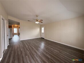 108 Castellon Ct in Killeen, TX - Building Photo - Building Photo