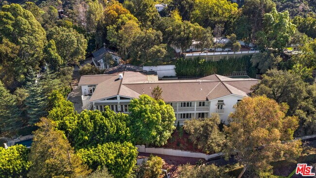 property at 9669 Oak Pass Rd