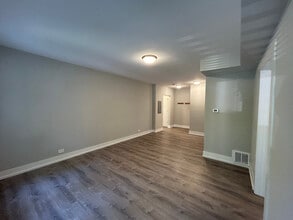 1124 Maple Ave, Unit 1 in Evanston, IL - Foto de edificio - Building Photo
