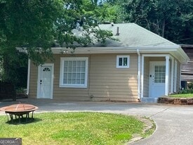 806 Briarcliff Rd NE, Unit D in Atlanta, GA - Building Photo